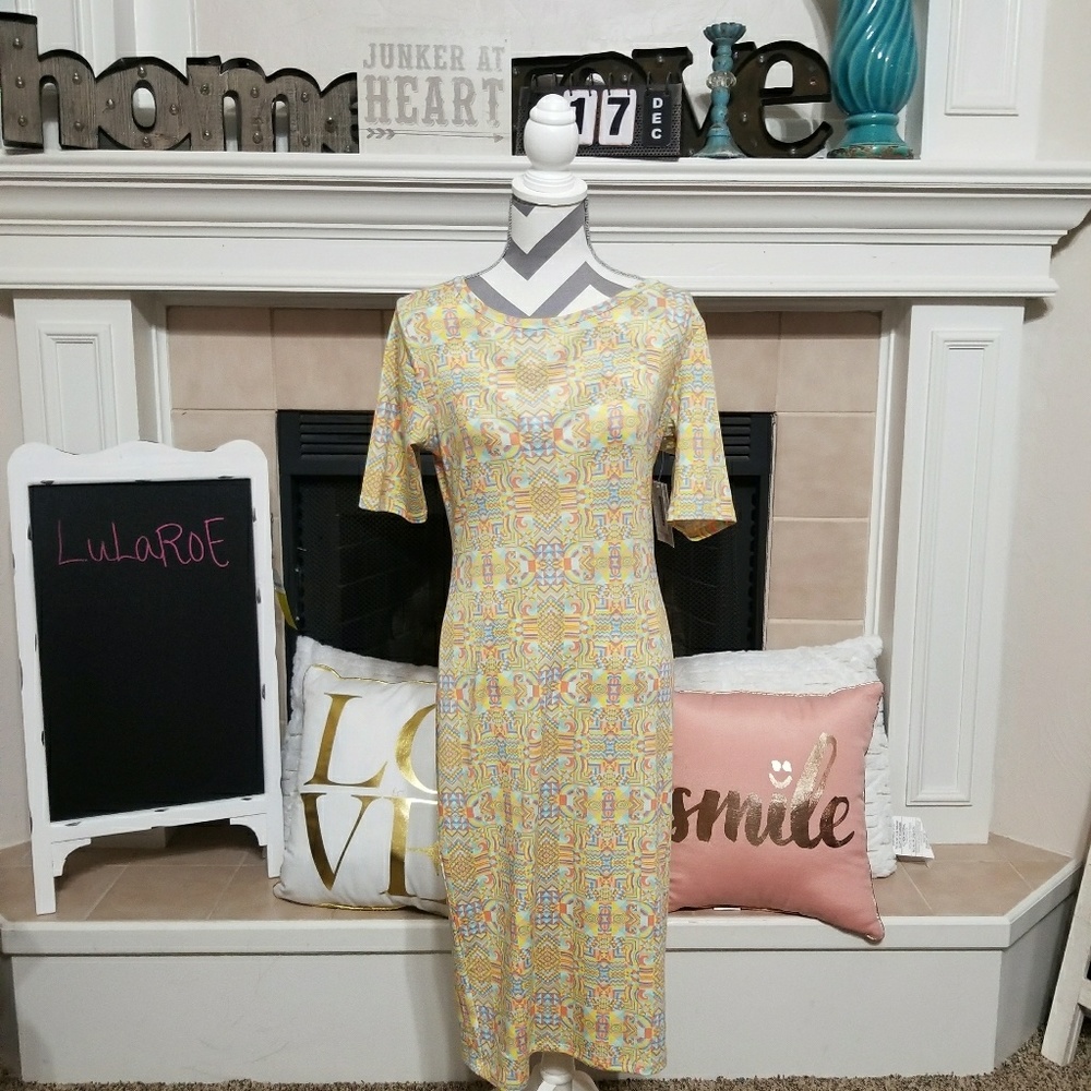 Lularoe Julia size med NWT - Picture 1 of 4